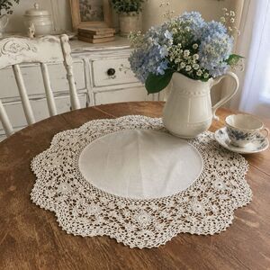 Large 20” Vtg Handmade Crochet Lace Linen Centerpiece Doily Cottagecore Decor